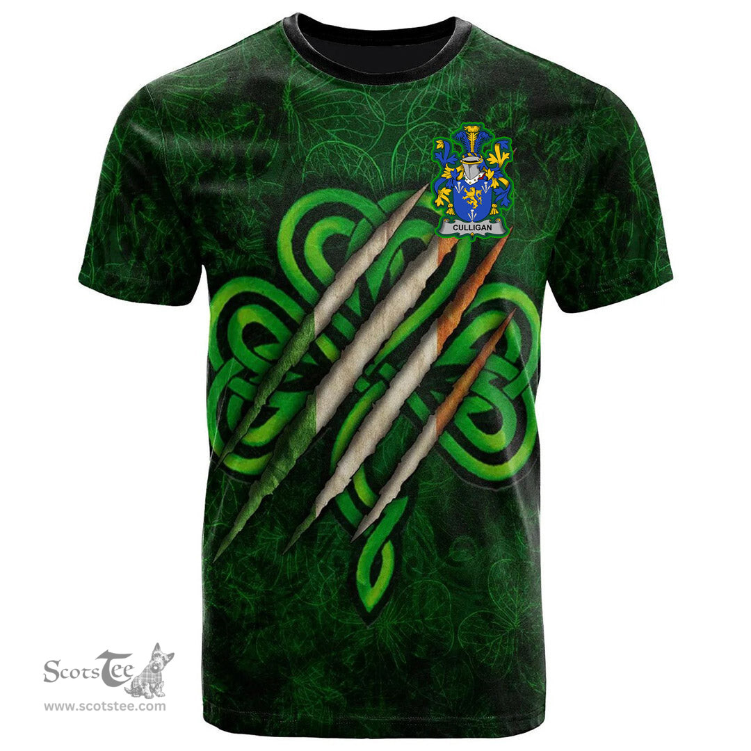 ScotsTee Shop Irish Culligan or McColgan Coat of Arms Irish T Shirt Irish In Me Shamrock Scratch