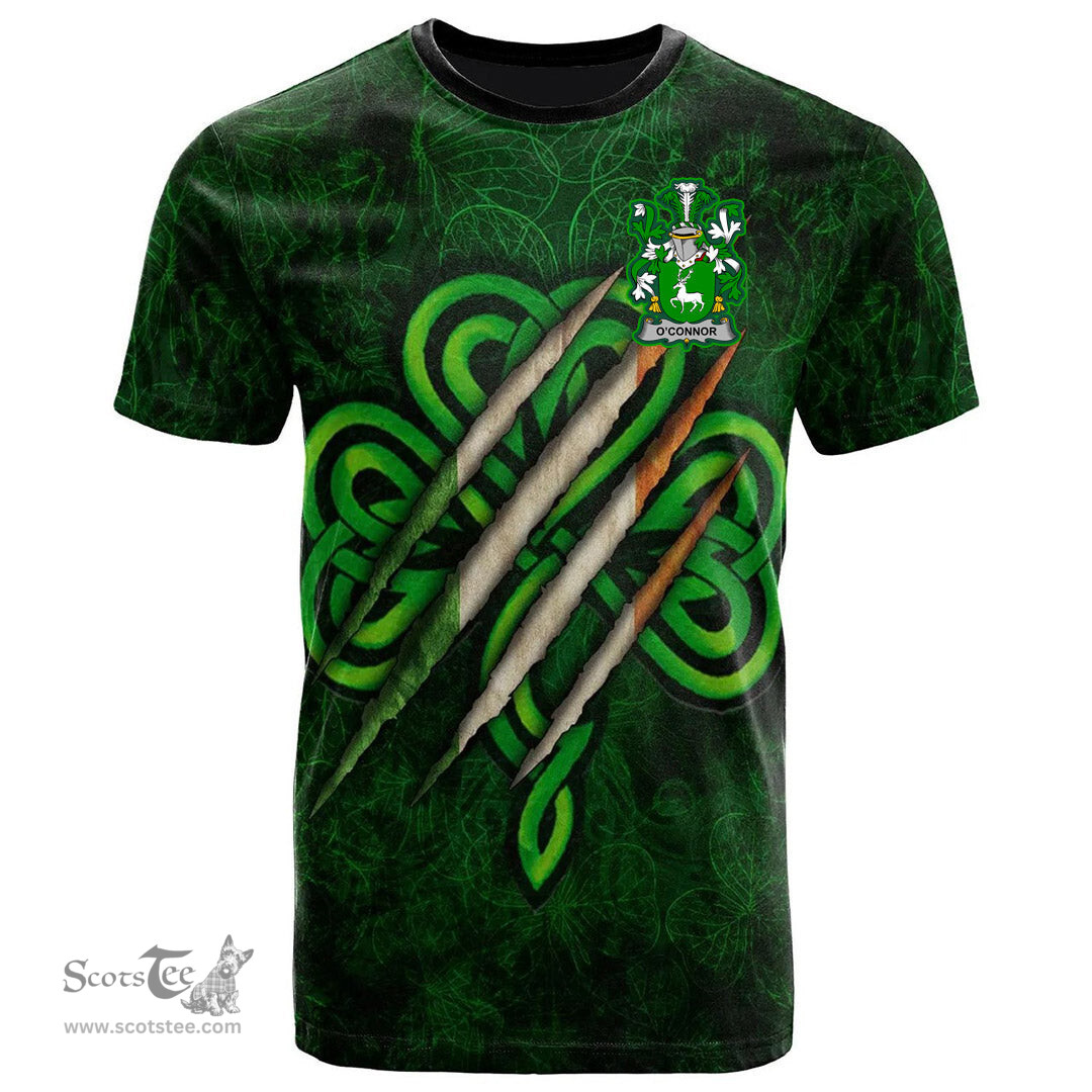 ScotsTee Shop Irish Connor or O Connor Corcomroe Coat of Arms Irish T Shirt Irish In Me Shamrock Scratch