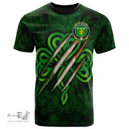 ScotsTee Shop Irish House of MACMANUS Coat of Arms Irish T Shirt Irish In Me Shamrock Scratch