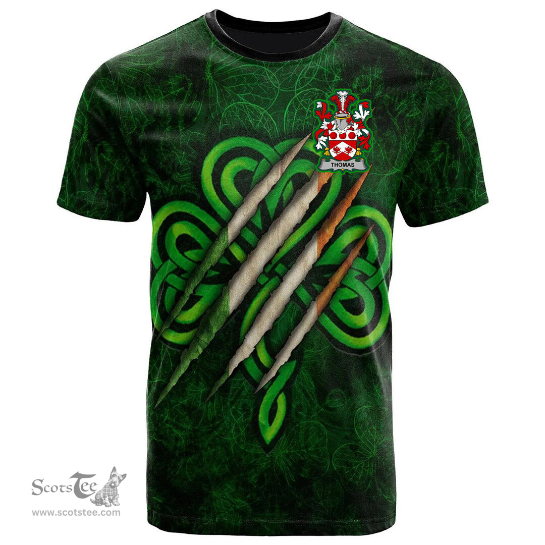 ScotsTee Shop Irish Thomas Coat of Arms Irish T Shirt Irish In Me Shamrock Scratch