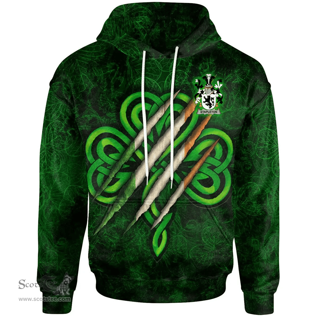ScotsTee Shop Irish Stapleton Coat of Arms Irish Hoodie Irish In Me Shamrock Scratch