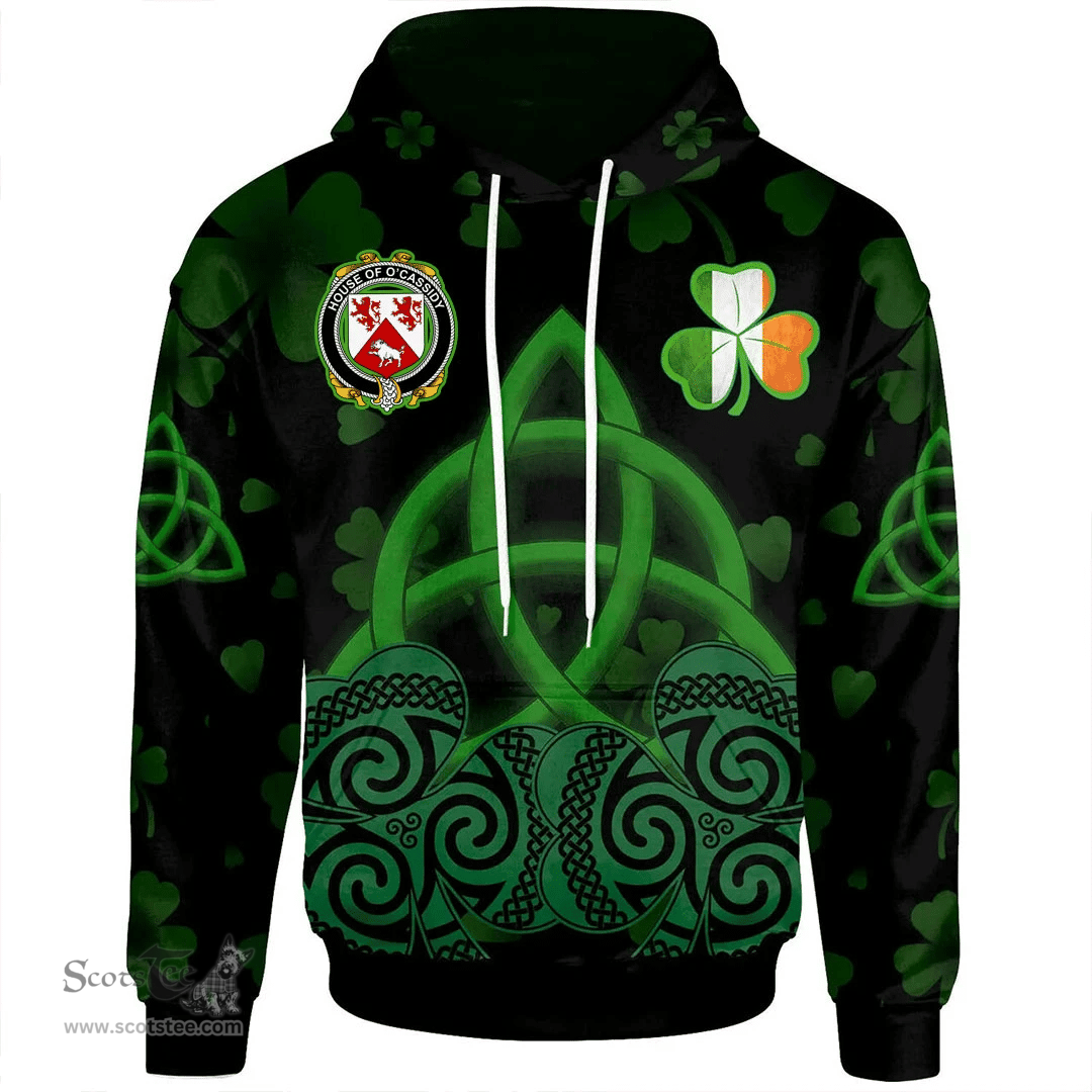 ScotsTee Shop Irish House of O'CASSIDY Coat of Arms Irish Hoodie Celtic Knot And Shamrock Black Pattern