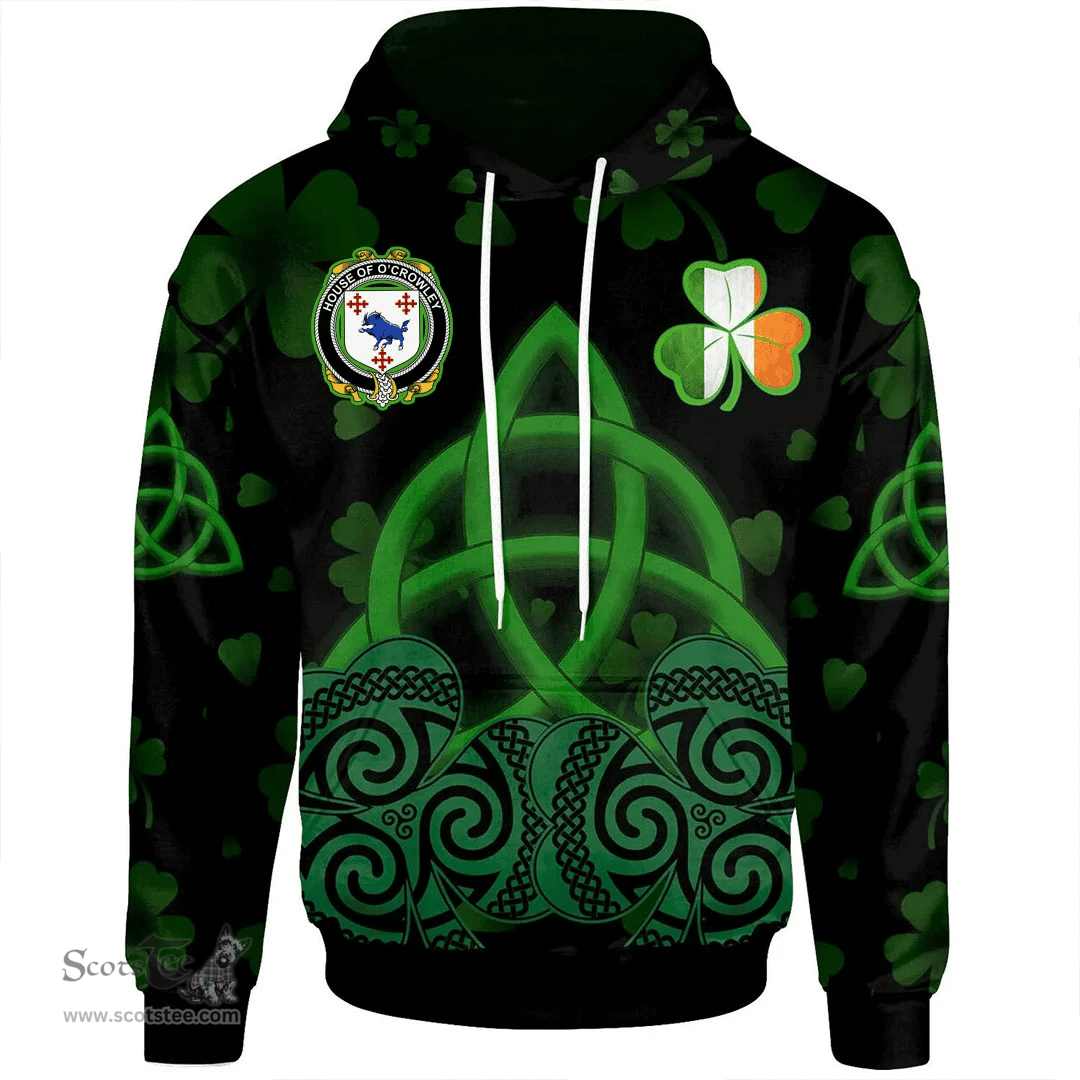 ScotsTee Shop Irish House of O'CROWLEY Coat of Arms Irish Hoodie Celtic Knot And Shamrock Black Pattern