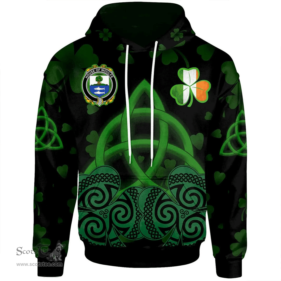 ScotsTee Shop Irish House of WOULFE Coat of Arms Irish Hoodie Celtic Knot And Shamrock Black Pattern