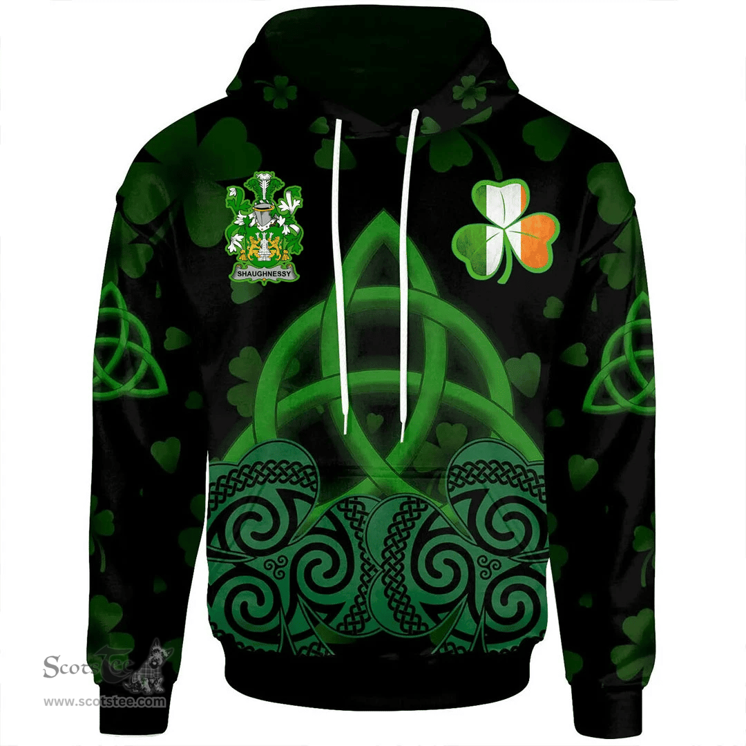 ScotsTee Shop Irish Shaughnessy or O'Shaughnessy Coat of Arms Irish Hoodie Celtic Knot And Shamrock Black Pattern
