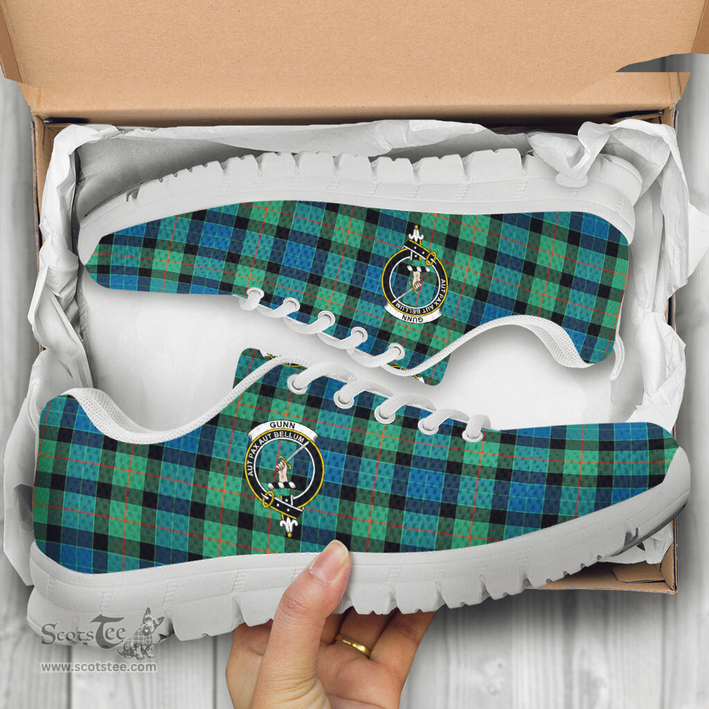 ScotsTee Shop Scottish Gunn Ancient Clan Crest Tartan Sneakers Tartan Casual Shoes