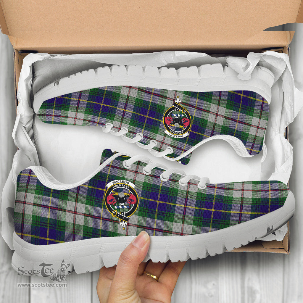 ScotsTee Shop Scottish MacLeod Of Californian Clan Crest Tartan Sneakers Tartan Casual Shoes
