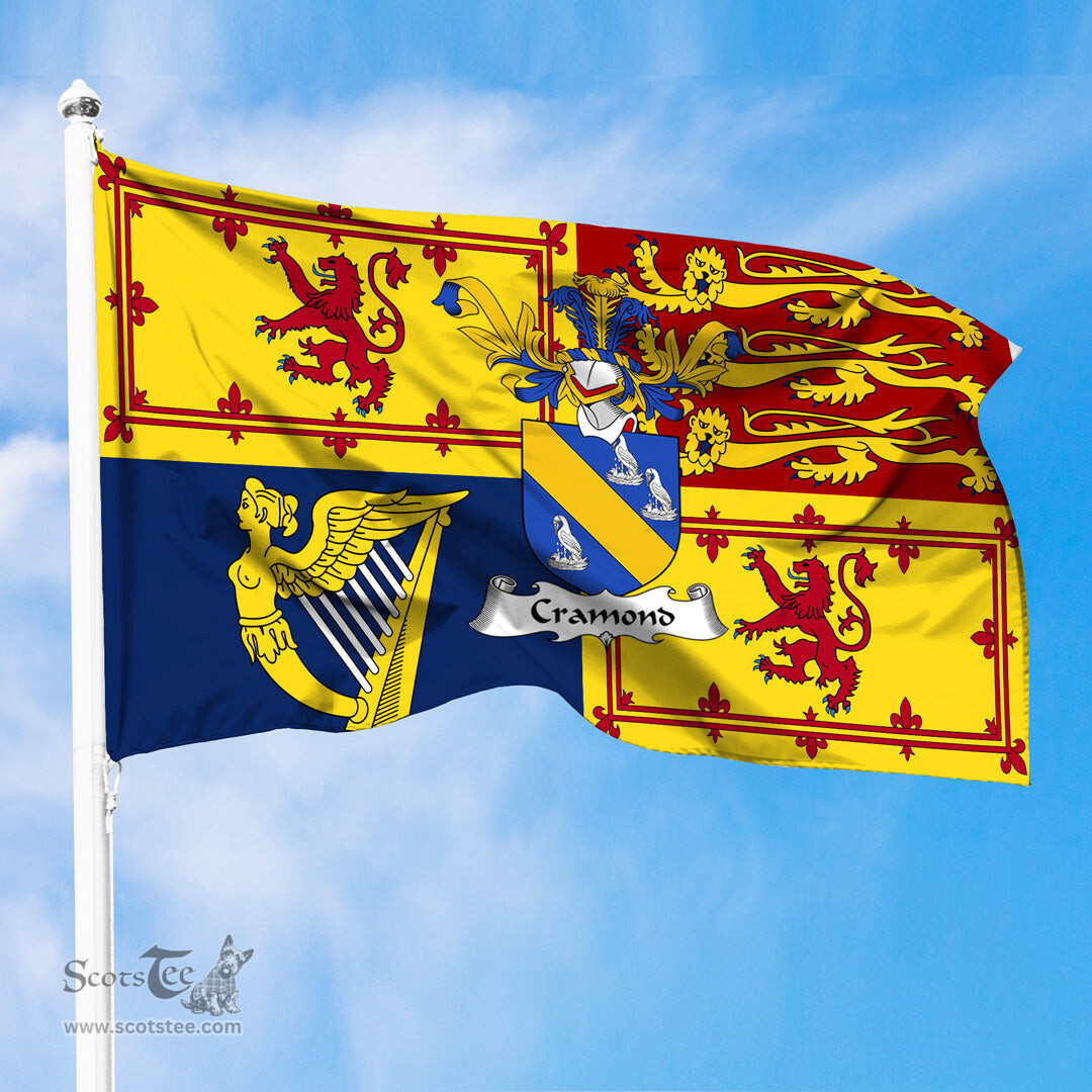ScotsTee Shop Scottish Cramond Clan Family Crest Royal Standard of the United Kingdom for use in Scotland Flag