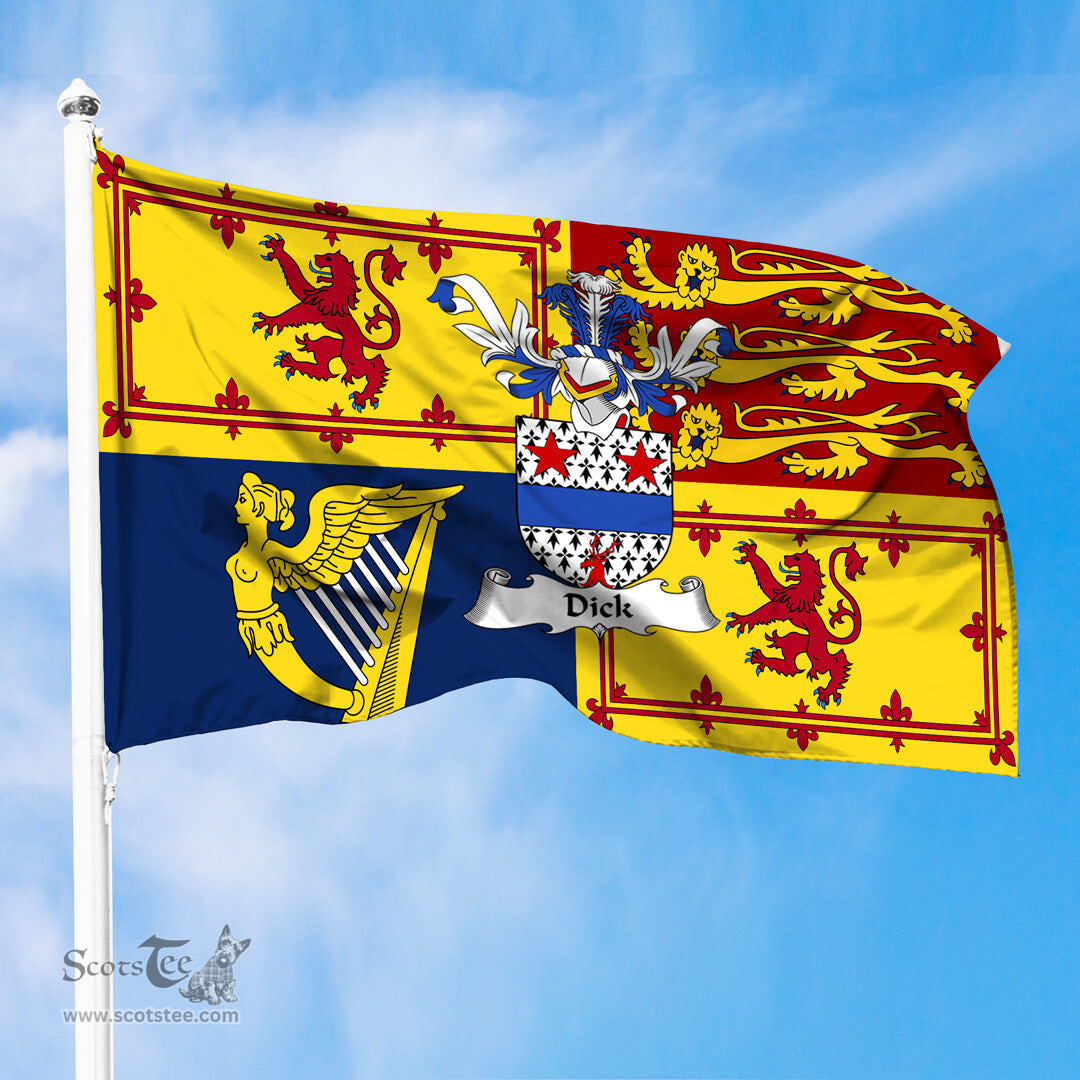 ScotsTee Shop Scottish Dick Clan Family Crest Royal Standard of the United Kingdom for use in Scotland Flag