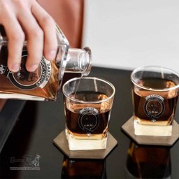 ScotsTee Shop Scottish Baxter Modern Clan Crest Decanter Set Scottish Glass Decanter and Glasses in Thistle Wooden Box