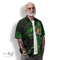 ScotsTee Shop Irish Becket Coat of Arms Irish Shirt Family Crest Celtic Cross And Dragon Short Sleeve Shirt