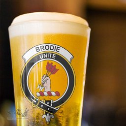 ScotsTee Shop Scottish Brodie Hunting Modern Clan Crest Scottish Beer Glass