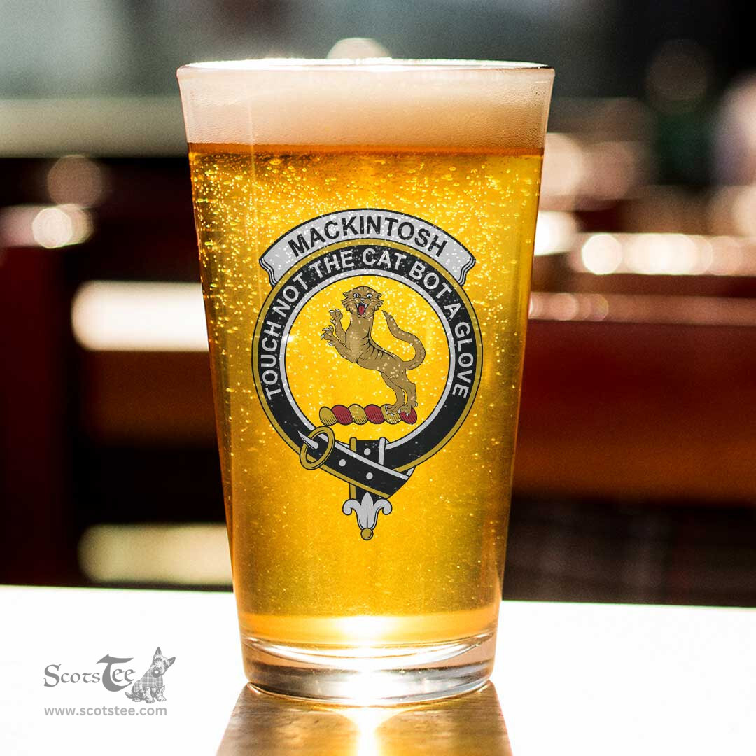 ScotsTee Shop Scottish MacKintosh Hunting Weathered Clan Crest Scottish Beer Glass