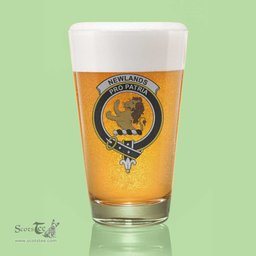 ScotsTee Shop Scottish Newlands of Lauriston Clan Crest Scottish Beer Glass