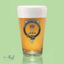 ScotsTee Shop Scottish Robertson Hunting Ancient Clan Crest Scottish Beer Glass