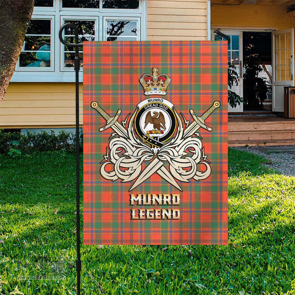 ScotsTee Shop Scottish Munro Ancient Clan Crest Tartan Flag The Golden Sword of Courageous Legacy Flag