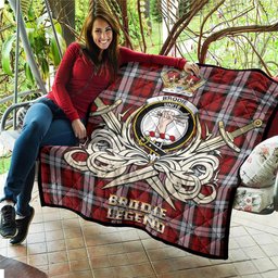 ScotsTee Shop Scottish Brodie Dress Clan Crest Tartan Quilt The Golden Sword of Courageous Legacy Quilt