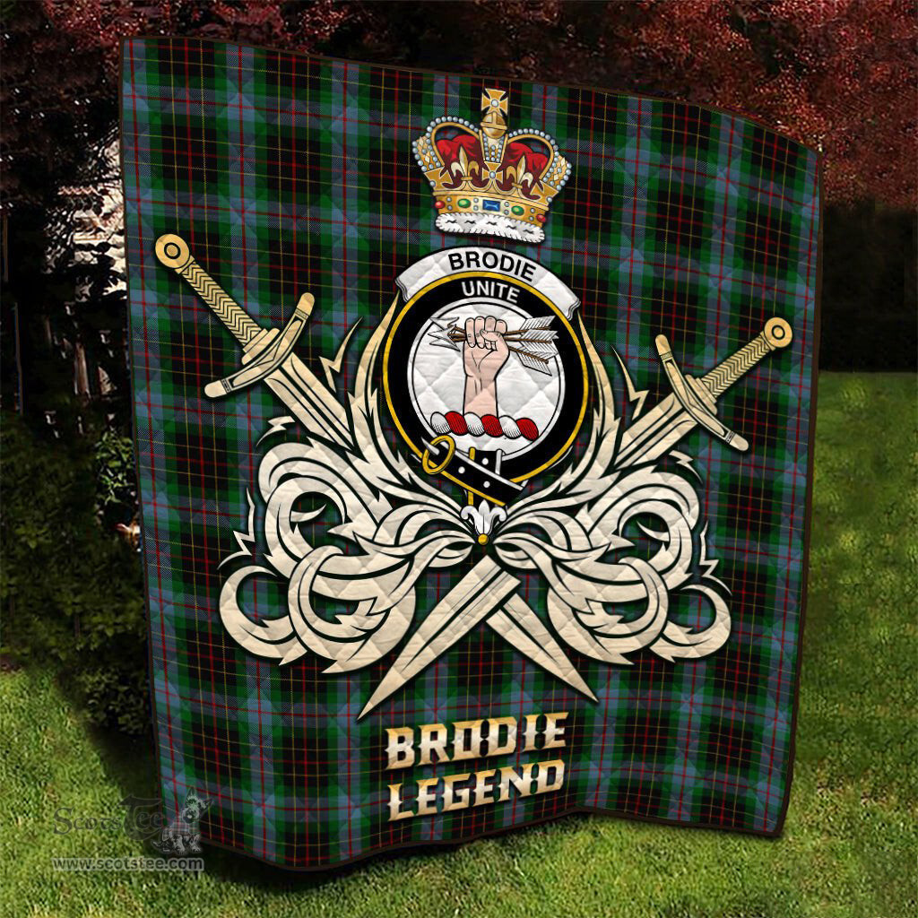 ScotsTee Shop Scottish Brodie Hunting Clan Crest Tartan Quilt The Golden Sword of Courageous Legacy Quilt