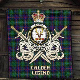 ScotsTee Shop Scottish Calder Modern Clan Crest Tartan Quilt The Golden Sword of Courageous Legacy Quilt