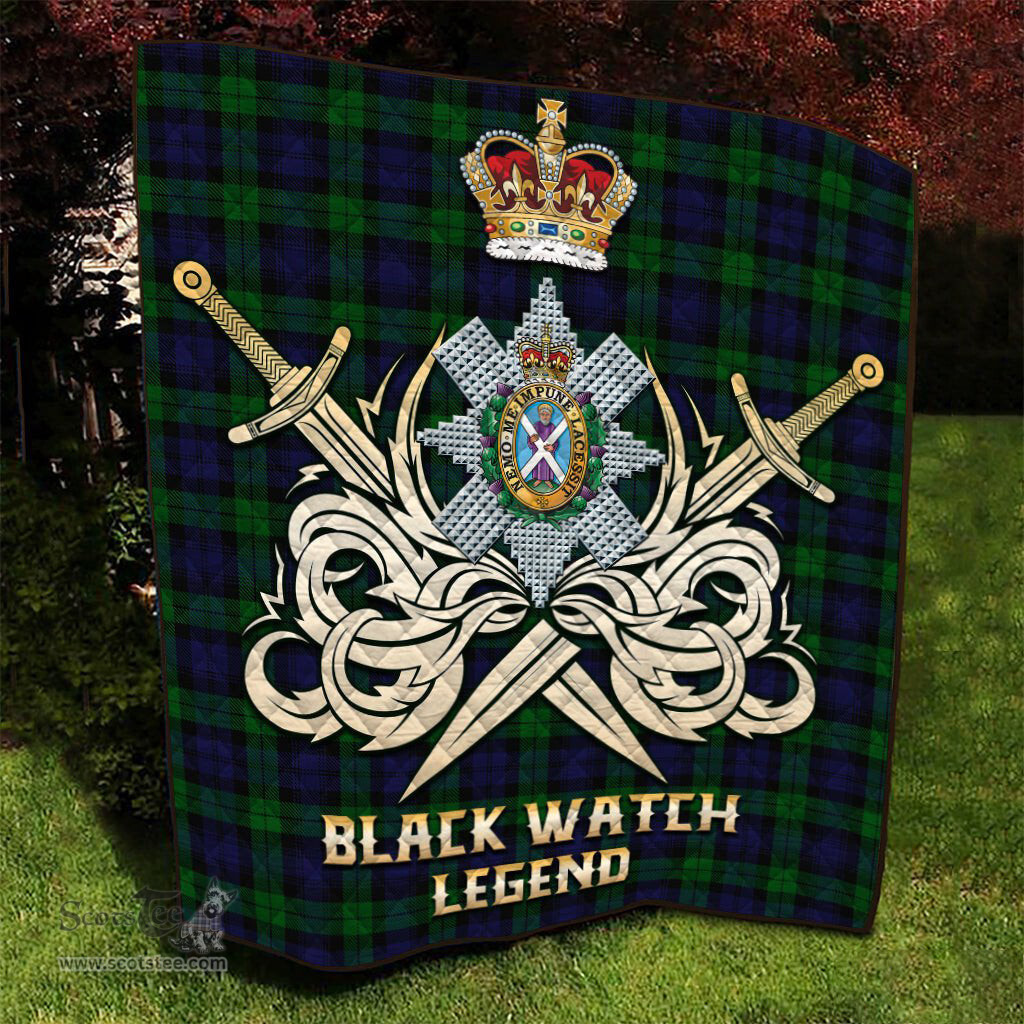 ScotsTee Shop Scottish Black Watch Clan Crest Tartan Quilt The Golden Sword of Courageous Legacy Quilt