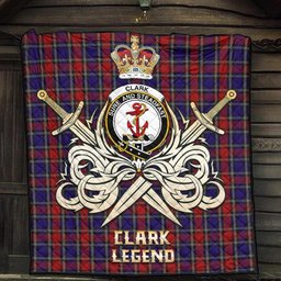 ScotsTee Shop Scottish Clark Red Clan Crest Tartan Quilt The Golden Sword of Courageous Legacy Quilt