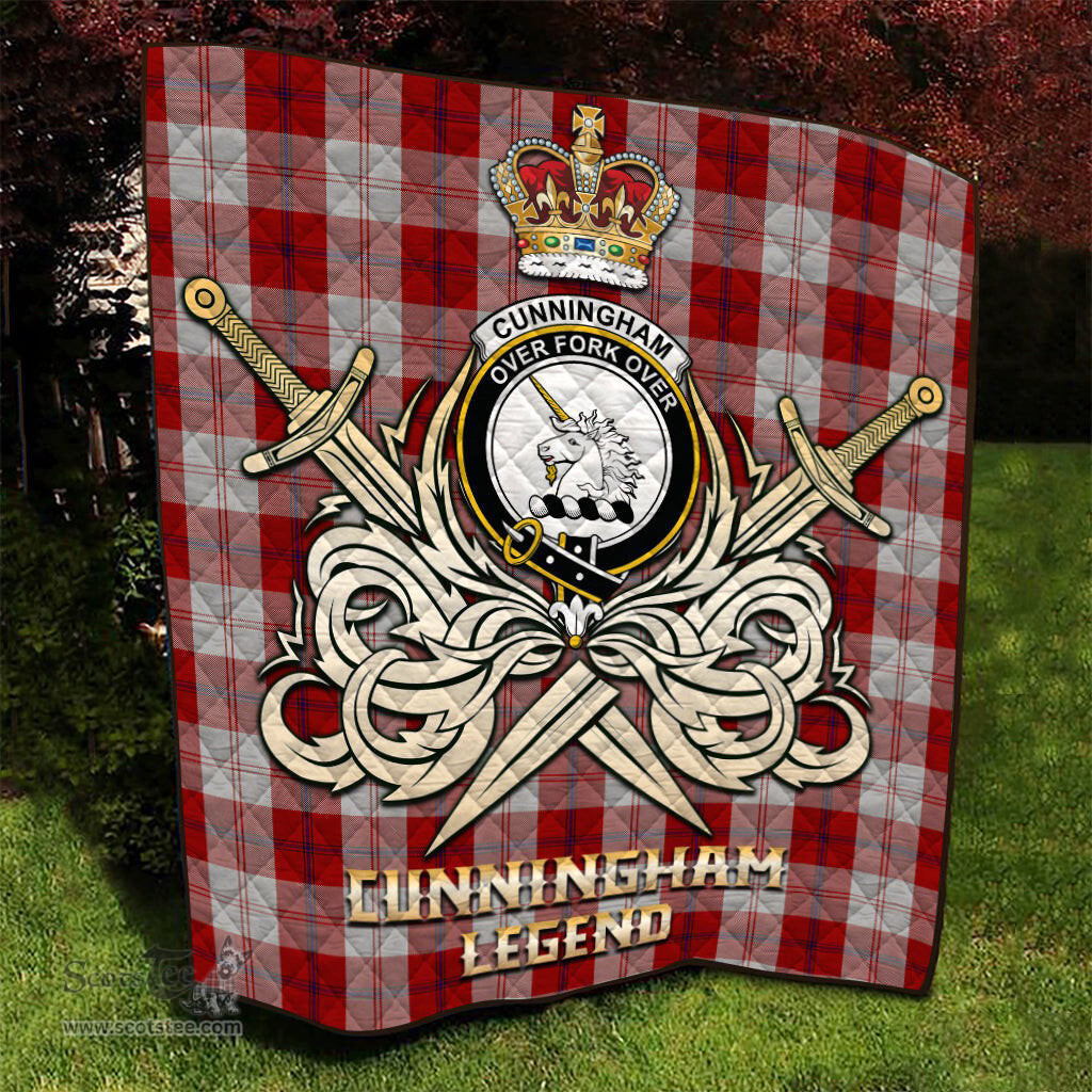 ScotsTee Shop Scottish Cunningham Dress Clan Crest Tartan Quilt The Golden Sword of Courageous Legacy Quilt