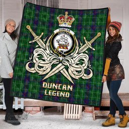 ScotsTee Shop Scottish Duncan Clan Crest Tartan Quilt The Golden Sword of Courageous Legacy Quilt