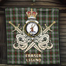 ScotsTee Shop Scottish Fraser Hunting Dress Clan Crest Tartan Quilt The Golden Sword of Courageous Legacy Quilt