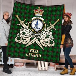 ScotsTee Shop Scottish Ged Clan Crest Tartan Quilt The Golden Sword of Courageous Legacy Quilt