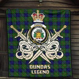 ScotsTee Shop Scottish Dundas Modern Clan Crest Tartan Quilt The Golden Sword of Courageous Legacy Quilt