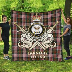 ScotsTee Shop Scottish Carnegie Dress Clan Crest Tartan Quilt The Golden Sword of Courageous Legacy Quilt