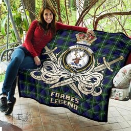 ScotsTee Shop Scottish Forbes Modern Clan Crest Tartan Quilt The Golden Sword of Courageous Legacy Quilt