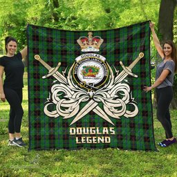 ScotsTee Shop Scottish Douglas Black Clan Crest Tartan Quilt The Golden Sword of Courageous Legacy Quilt