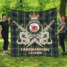 ScotsTee Shop Scottish Farquharson Dress Clan Crest Tartan Quilt The Golden Sword of Courageous Legacy Quilt