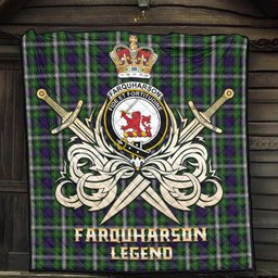 ScotsTee Shop Scottish Farquharson Dress Clan Crest Tartan Quilt The Golden Sword of Courageous Legacy Quilt