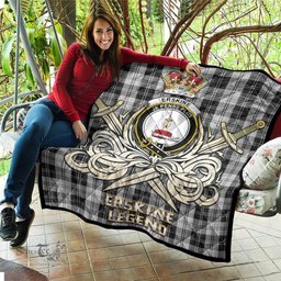 ScotsTee Shop Scottish Erskine Black and White Clan Crest Tartan Quilt The Golden Sword of Courageous Legacy Quilt