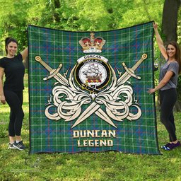 ScotsTee Shop Scottish Duncan Ancient Clan Crest Tartan Quilt The Golden Sword of Courageous Legacy Quilt