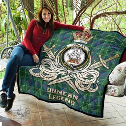 ScotsTee Shop Scottish Duncan Ancient Clan Crest Tartan Quilt The Golden Sword of Courageous Legacy Quilt