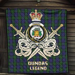 ScotsTee Shop Scottish Dundas Clan Crest Tartan Quilt The Golden Sword of Courageous Legacy Quilt