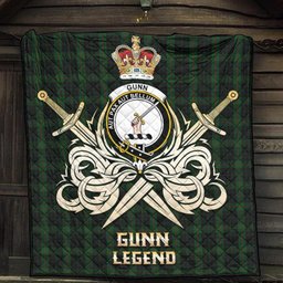 ScotsTee Shop Scottish Gunn Logan Clan Crest Tartan Quilt The Golden Sword of Courageous Legacy Quilt