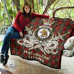 ScotsTee Shop Scottish MacGregor Clan Crest Tartan Quilt The Golden Sword of Courageous Legacy Quilt