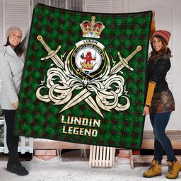 ScotsTee Shop Scottish Lundin Clan Crest Tartan Quilt The Golden Sword of Courageous Legacy Quilt