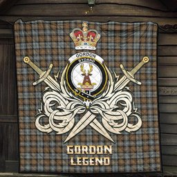 ScotsTee Shop Scottish Gordon Weathered Clan Crest Tartan Quilt The Golden Sword of Courageous Legacy Quilt
