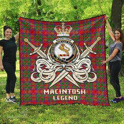 ScotsTee Shop Scottish MacIntosh Modern Clan Crest Tartan Quilt The Golden Sword of Courageous Legacy Quilt