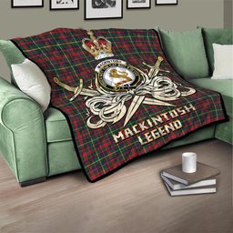 ScotsTee Shop Scottish MacKintosh Hunting Modern Clan Crest Tartan Quilt The Golden Sword of Courageous Legacy Quilt