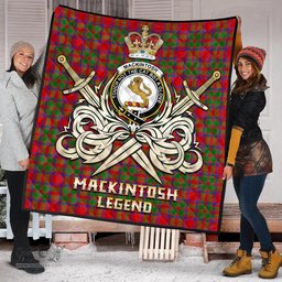ScotsTee Shop Scottish MacKintosh Modern Clan Crest Tartan Quilt The Golden Sword of Courageous Legacy Quilt