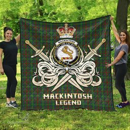 ScotsTee Shop Scottish MacKintosh Hunting Clan Crest Tartan Quilt The Golden Sword of Courageous Legacy Quilt