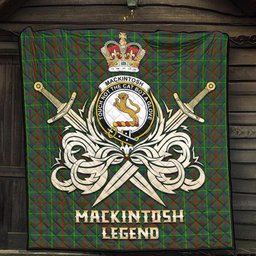 ScotsTee Shop Scottish MacKintosh Hunting Clan Crest Tartan Quilt The Golden Sword of Courageous Legacy Quilt