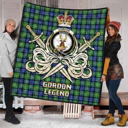 ScotsTee Shop Scottish Gordon Old Ancient Clan Crest Tartan Quilt The Golden Sword of Courageous Legacy Quilt