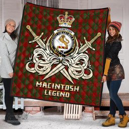ScotsTee Shop Scottish MacIntosh Red Clan Crest Tartan Quilt The Golden Sword of Courageous Legacy Quilt